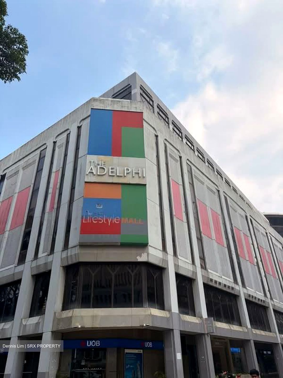 The Adelphi (D6), Retail #541599181